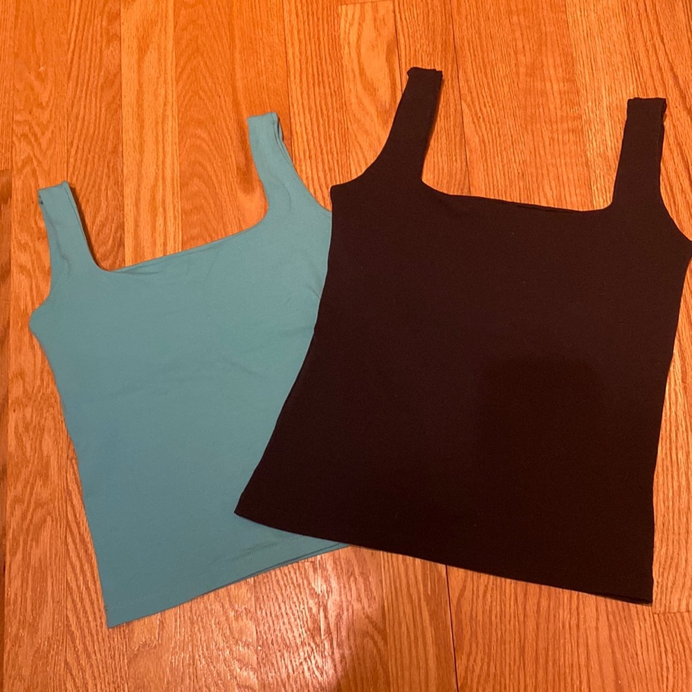 ShapeUp fitness wear tops from Brazil